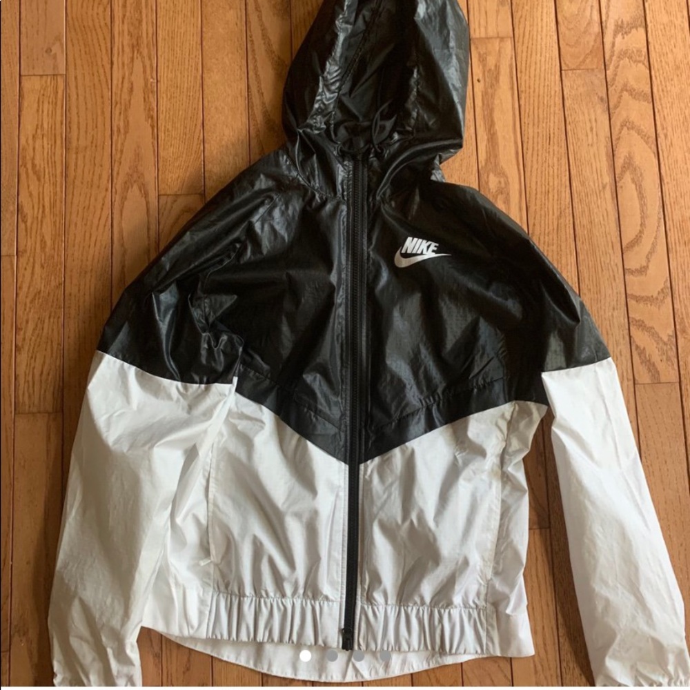 Nike windbreaker